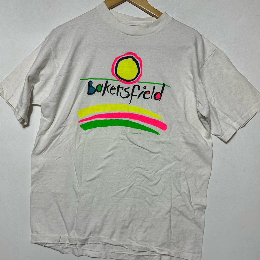 Vintage Bakersfield White fluorescent 1989 California city Graphic Tee